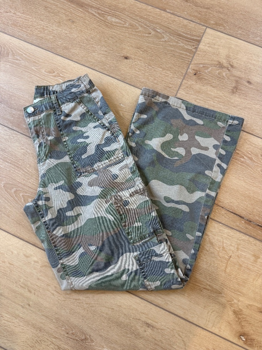 No Boundaries Womens Camo Cargo Pants